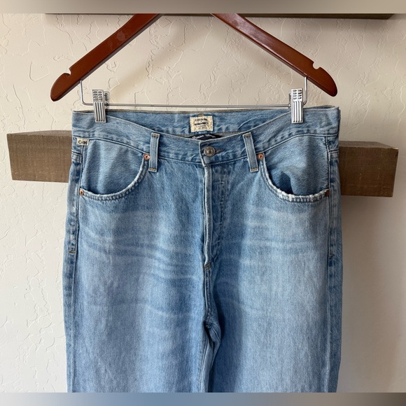 Citizens of Humanity|COH Flavia trouser Jean,straight leg•••Size 28,light wash - Picture 2 of 16